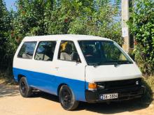Nissan Largo 1991 Van
