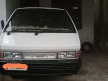Nissan Largo 1991 Van