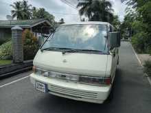 Nissan Largo 1992 Van