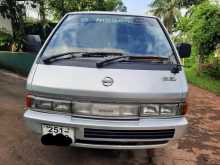 Nissan Largo 1993 Van