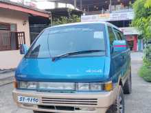 Nissan Largo 1993 Van