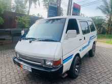 Nissan Largo 1993 Van