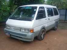Nissan Largo 1986 Van