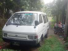 Nissan Largo 1993 Van