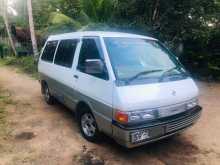 Nissan Largo 1991 Van