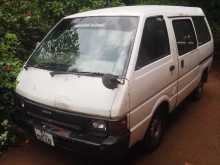 Nissan Largo 1987 Van