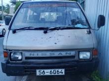 Nissan Largo 1990 Van