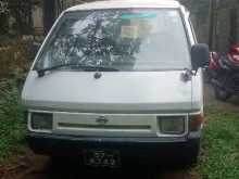 Nissan Largo 1993 Van