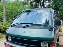 Nissan Largo 1990 Van