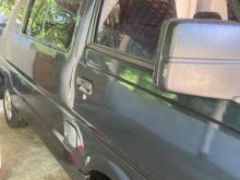 https://riyasewana.com/uploads/nissan-larrgo-412071124052.jpg