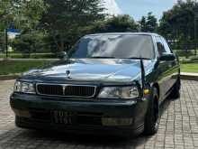 Nissan Laurel 1995 Car
