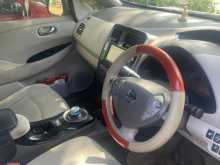 https://riyasewana.com/uploads/nissan-leaf-10115753565.jpg
