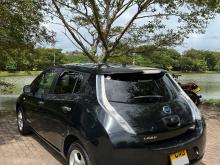 https://riyasewana.com/uploads/nissan-leaf-137131717894.jpg