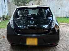 https://riyasewana.com/uploads/nissan-leaf-14113807443.jpg