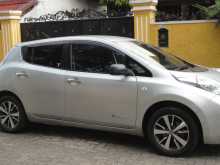 Nissan Leaf Azeo G Grade 9 Bars 2014 Car