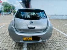 https://riyasewana.com/uploads/nissan-leaf-158243417073.jpg