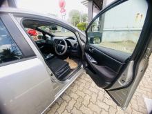 https://riyasewana.com/uploads/nissan-leaf-158243417624.jpg