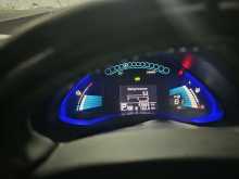 https://riyasewana.com/uploads/nissan-leaf-171318314133.jpg