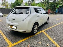 https://riyasewana.com/uploads/nissan-leaf-1915231724524.jpg