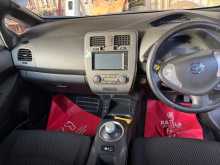https://riyasewana.com/uploads/nissan-leaf-2012-518052112754.jpg