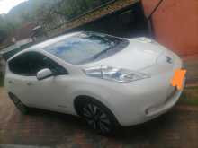 https://riyasewana.com/uploads/nissan-leaf-2014-917495512502.jpg