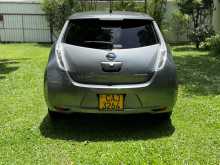 https://riyasewana.com/uploads/nissan-leaf-2015-112210012654.jpg