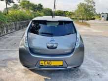 https://riyasewana.com/uploads/nissan-leaf-2225619895.jpg