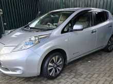 https://riyasewana.com/uploads/nissan-leaf-26942064722.jpg
