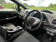 https://riyasewana.com/uploads/nissan-leaf-2722273322793.jpg