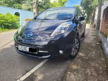 Nissan LEAF 2013 Car