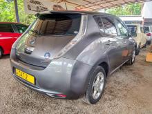 https://riyasewana.com/uploads/nissan-leaf-514102210324.jpg