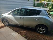 https://riyasewana.com/uploads/nissan-leaf-68561917685.jpg