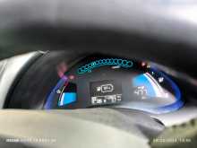 https://riyasewana.com/uploads/nissan-leaf-auro-2014-212542412883.jpg