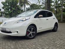 Nissan LEAF AZE0 80th Anniversary 2014 Car