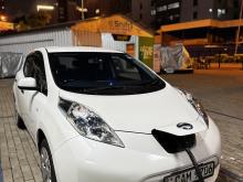 Nissan LEAF AZE0 X LED 2014 Car