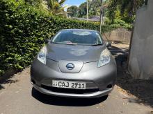 Nissan Leaf AZEO X GRAGE 2013 Car