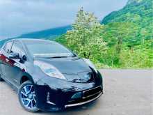 https://riyasewana.com/uploads/nissan-leaf-azeo-19595622262.jpg