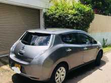 https://riyasewana.com/uploads/nissan-leaf-azeo-2013-1212295212642.jpg