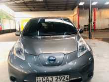 https://riyasewana.com/uploads/nissan-leaf-azeo-2013-36430412524.jpg