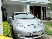 https://riyasewana.com/uploads/nissan-leaf-azeo-2014-237152612712.jpg
