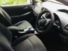 https://riyasewana.com/uploads/nissan-leaf-azeo-2014-79544612474.jpg