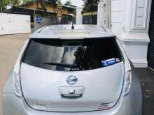 https://riyasewana.com/uploads/nissan-leaf-azeo-2014-79544612743.jpg