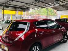 https://riyasewana.com/uploads/nissan-leaf-azeo-2015-1613494012203.jpg