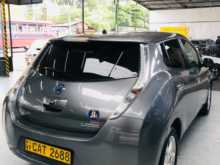 https://riyasewana.com/uploads/nissan-leaf-azeo-2015-16160112502.jpg