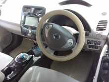 https://riyasewana.com/uploads/nissan-leaf-azeo-2016-1023435912353.jpg
