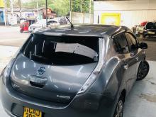 https://riyasewana.com/uploads/nissan-leaf-azeo-36441217926.jpg