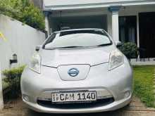 Nissan Leaf Azeo 5 Bar 2013 Car