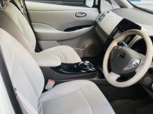https://riyasewana.com/uploads/nissan-leaf-g-2418362917636.jpg