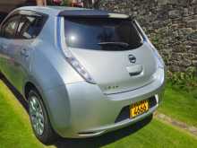 https://riyasewana.com/uploads/nissan-leaf-s-2013-910511612623.jpg
