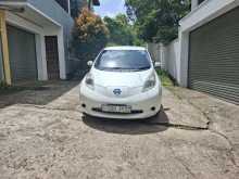 https://riyasewana.com/uploads/nissan-leaf-s-24857534692.jpg
